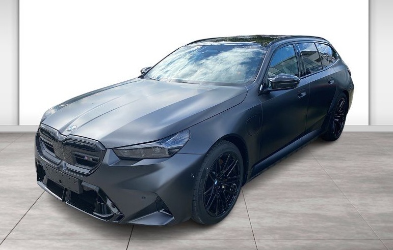 BMW M5 TOURING | NOVÝ MODEL | SKLADEM | NĚMECKÉ PŘEDVÁDĚCÍ AUTO | DOVOZ | SUPER SPORTOVNÍ KOMBI | V8 BITURBO HYBRID VÝKON 727 KONÍ | ŠEDÁ MATNÁ FROZEN GREY | ČERNÁ / BÍLÁ KŮŽE | MAX VÝBAVA | KERAMICKÉ BRZDY | VIP SLEVA | NÁKUP ONLINE | AUTOiBUY.com